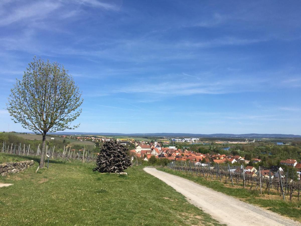 Haeuschen In Der Altstadt Dettelbach Luaran gambar